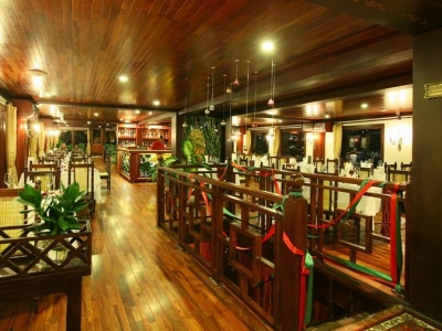 du-thuyen-indochina-sails-restaurant3